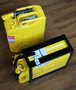 California CARB Compliant Jerry Cans and Jerry Can Holder (Wavian)