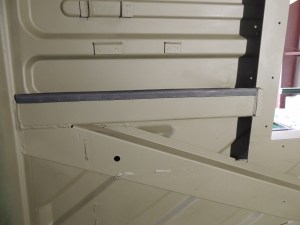 U1300L Rear Wall Rubber Edge Cover