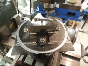 Milling Outer Round Contour of Spare Tire Mount Plate