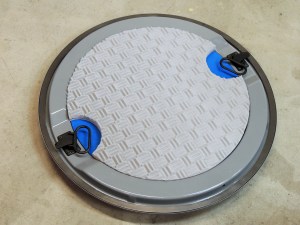 Assembled refurbished roof hatch