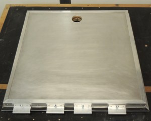 Passthrough Door Hinge Detail