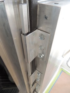 Passthrough Door Hinge Detail