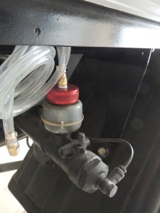 Fit checked brake bleeder