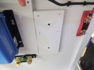 Bonded in battery cutoff switch mount