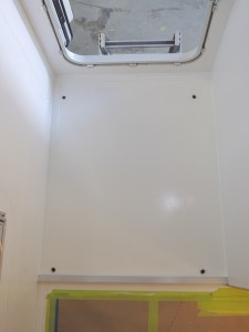 Bonded in shower tray edge