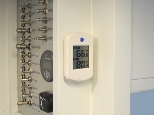 Installed digital inside/outside thermometers
