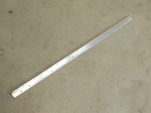 Fabricated cargo net top mounting angle