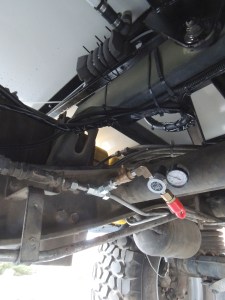 Added regulated air take-off from high pressure side of truck pneumatic system